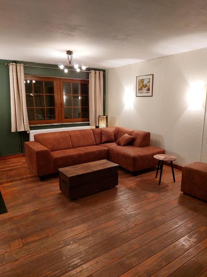 Apartamento Aux Trois Petits Cochons Hotton Exterior foto