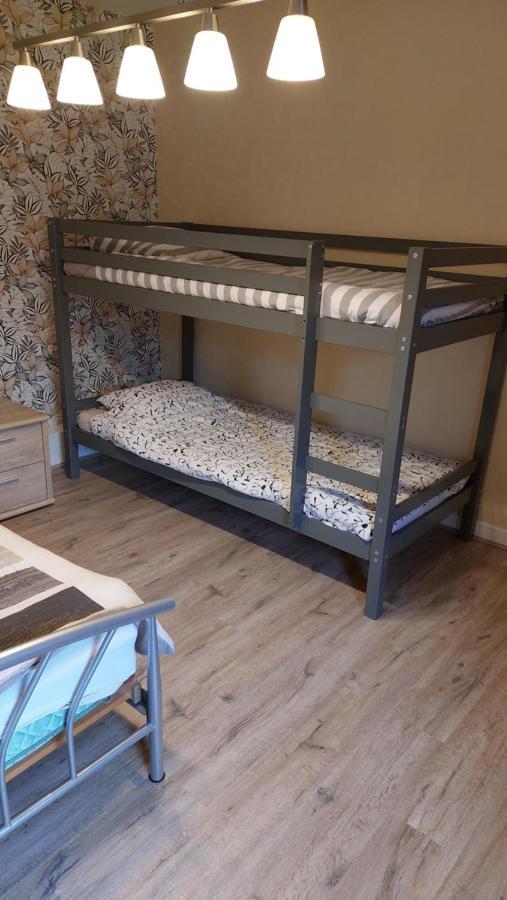 Apartamento Aux Trois Petits Cochons Hotton Exterior foto