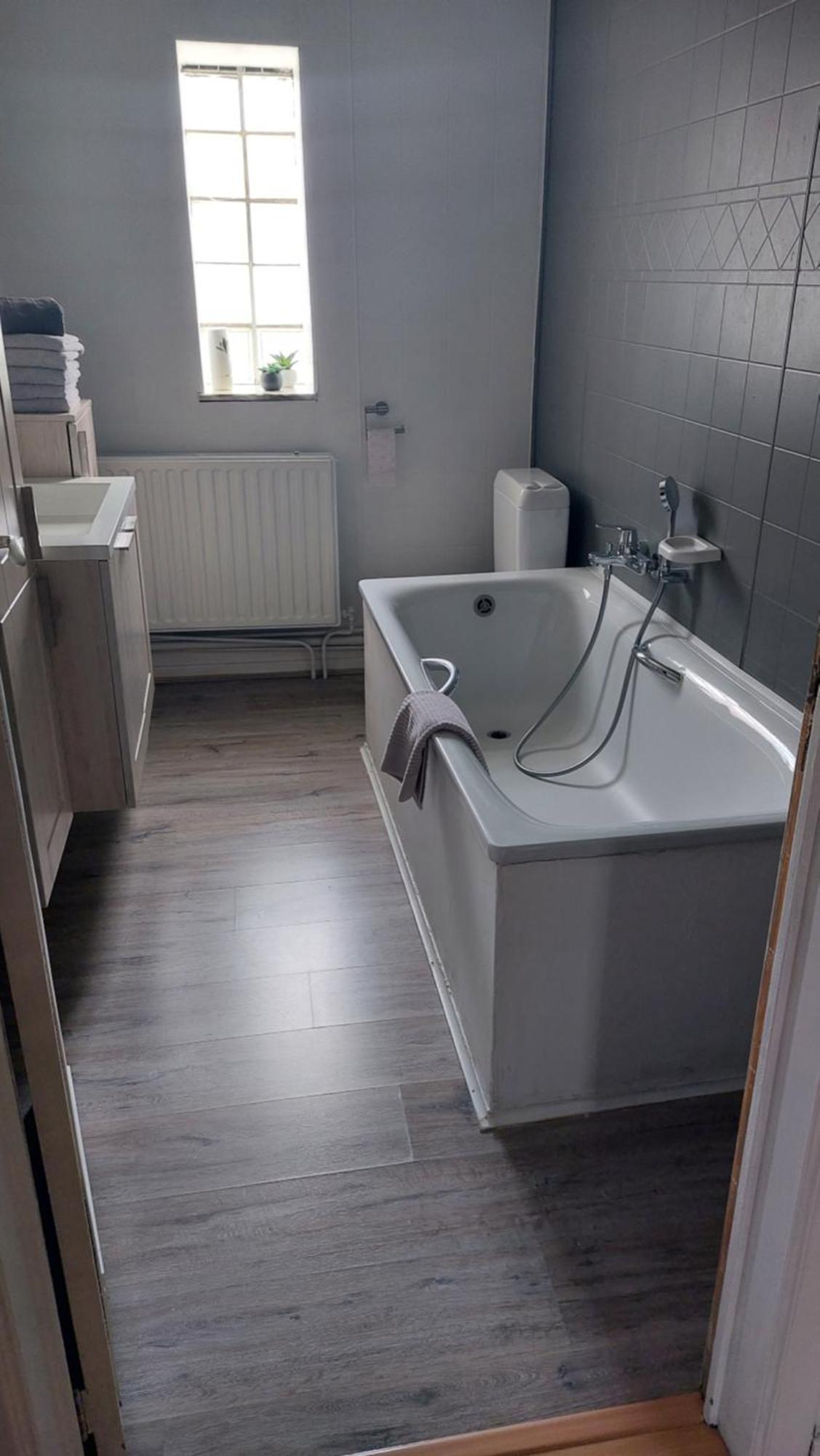 Apartamento Aux Trois Petits Cochons Hotton Exterior foto